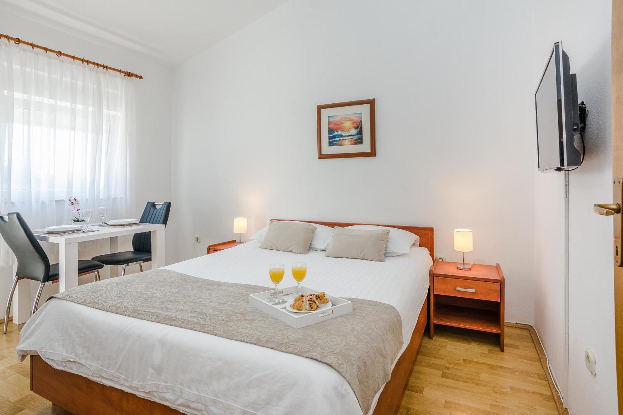 Apartmani Tomeri Стариград-Паклениця Екстер'єр фото