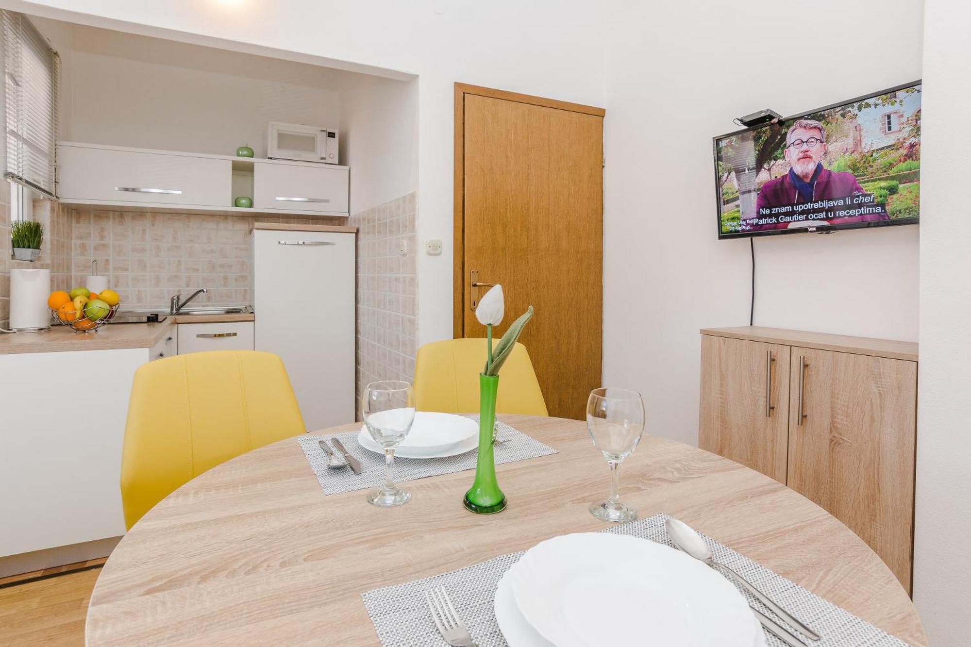 Apartmani Tomeri Стариград-Паклениця Екстер'єр фото